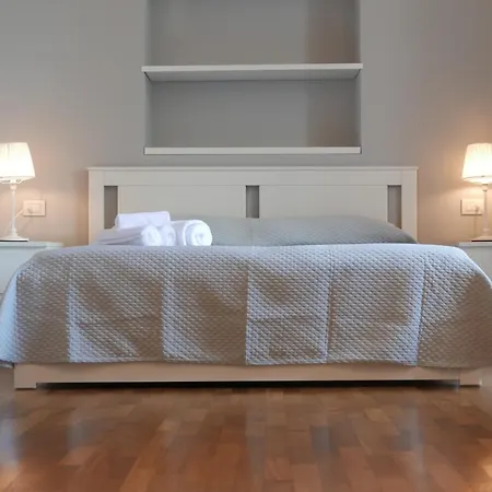 Suite 261 - Cozy Apartment In The Center Of Bari *