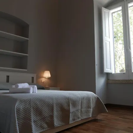 261 - Intero Nel Centro Di